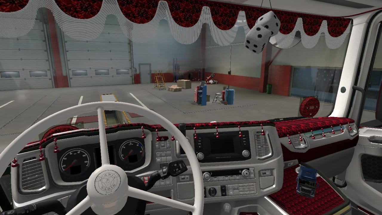 custom pluche interior red